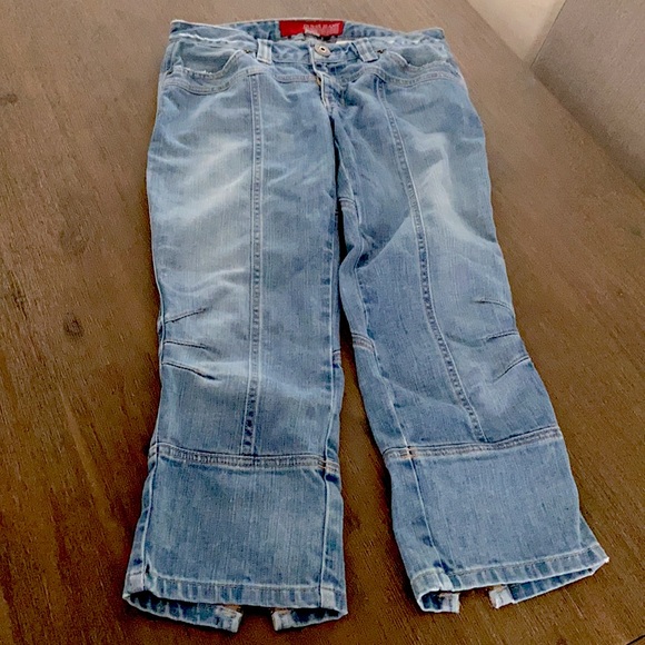 $6.99 shipping next hour🍁 GUESS Women’s Denim Capri Cropped Jeans - Picture 15 of 16
